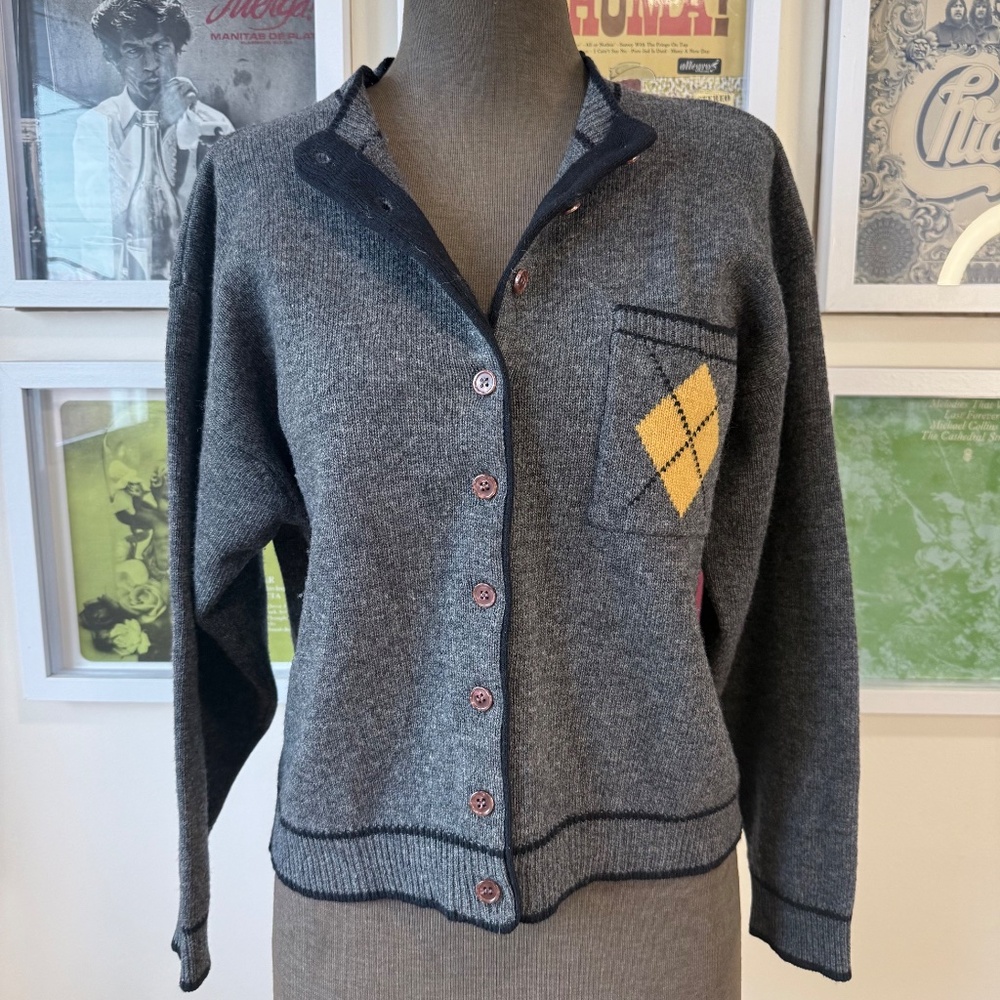 🤍 Vintage 80s Grey Knit Cardigan with Argyle Pocket - Picture 5 of 8
